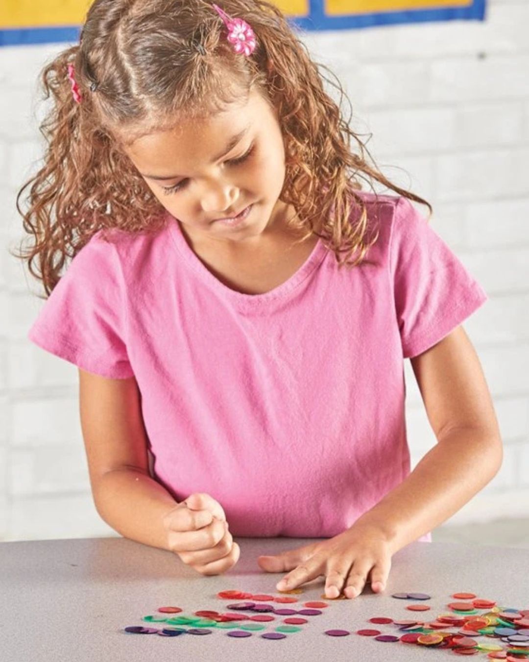 Learning Resources – Průhledné žetony (6 barev) – 250 ks